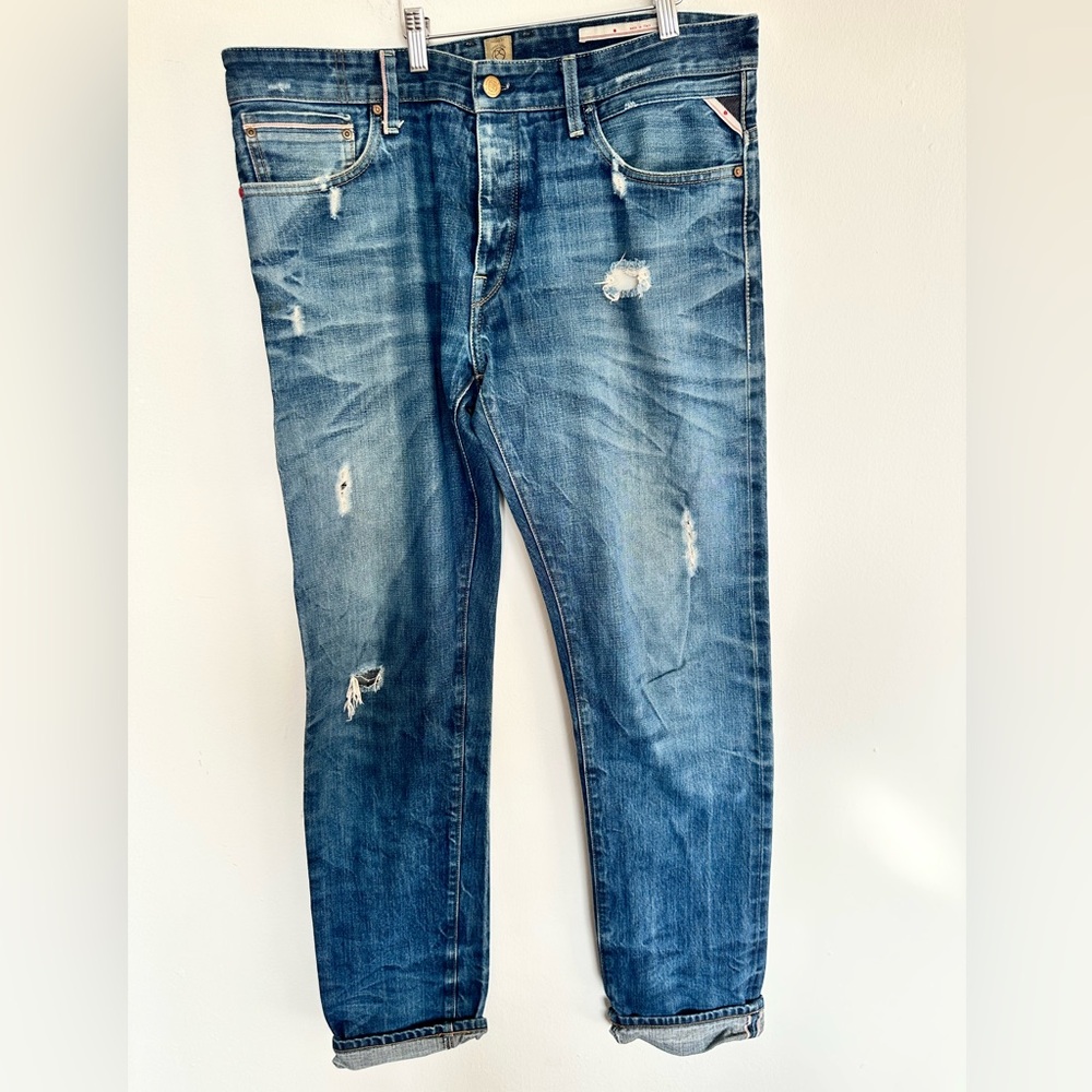 Replay Men's Relaxed Fit Distressed Selvedge Denim Jeans